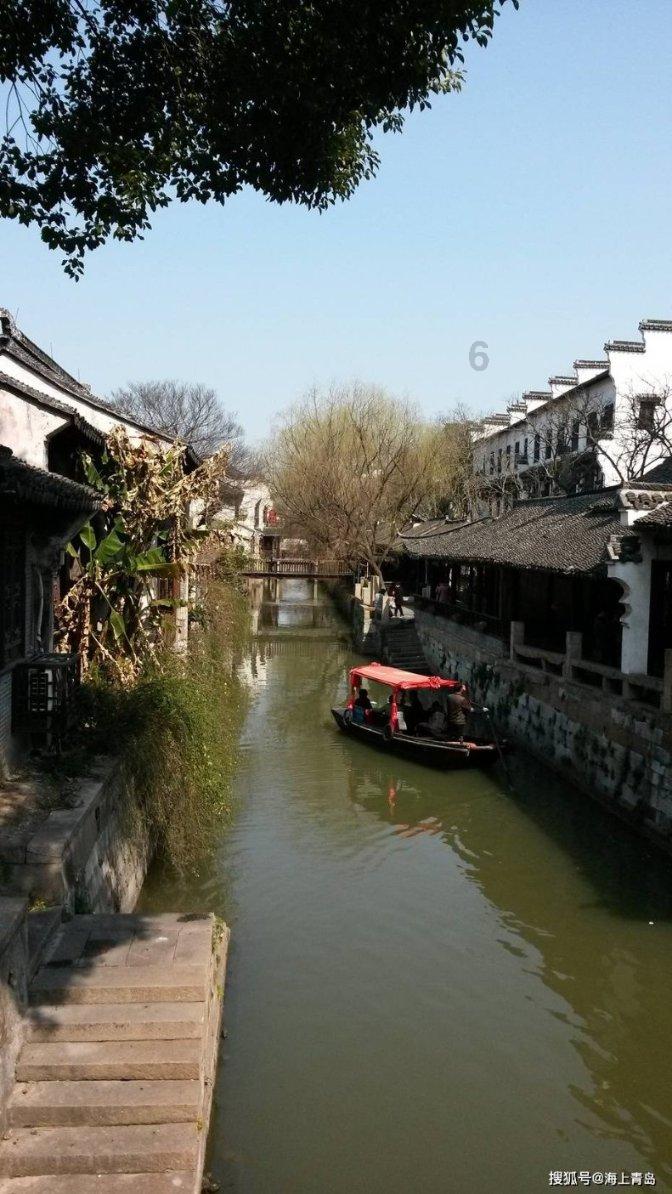 章鱼喷墨汁